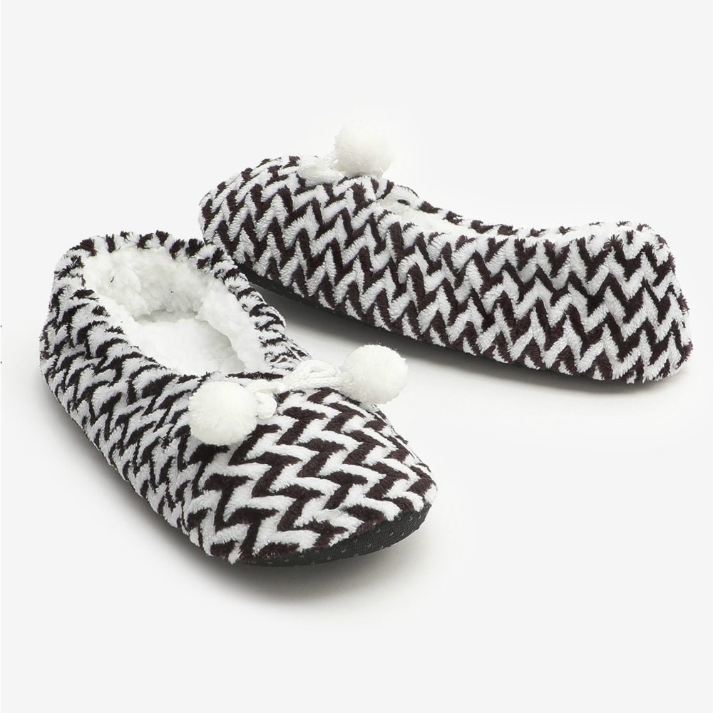 Ardene Fuzzy Chevron Ballerina Slippers / Size: S-M / NWT
